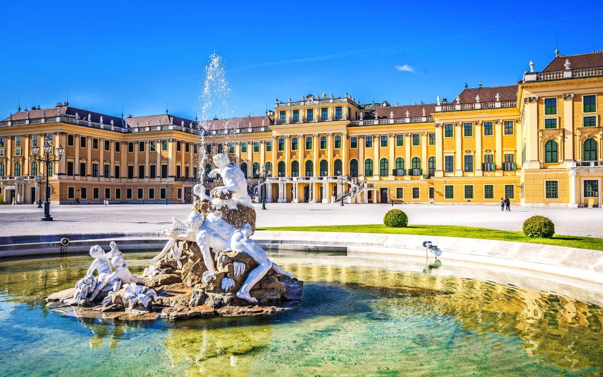 Neptunbrunnen vor Schloss Schönbrunn, Wien