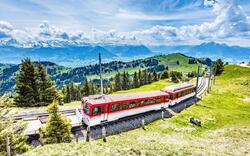 Rigibahn mit Sicht auf den Vierwaldstättersee und die Voralpen