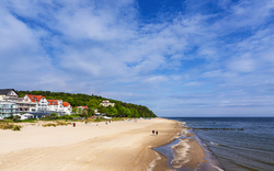Strand an der Ostseeküste in Bansin auf der Insel Usedom
