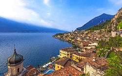 Limone sul Garda in der Lombardei am Gardasee, Italien