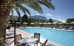 Pool im Hotel