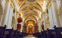 Innenansicht der der Basilika St. Lorenz in Kempten